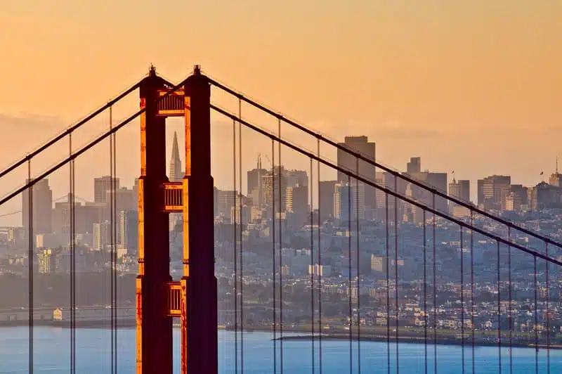 Moving to California: Complete Moving Guide for 2023