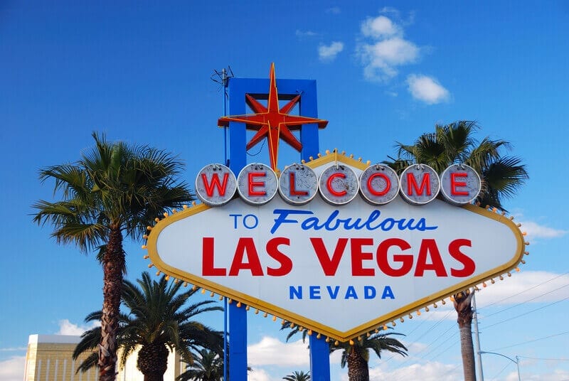 Moving to Las Vegas: Complete Moving Guide 2023