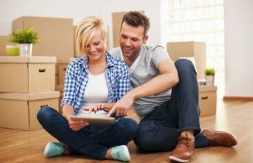 How Far in Advance Should I Schedule My Move?
